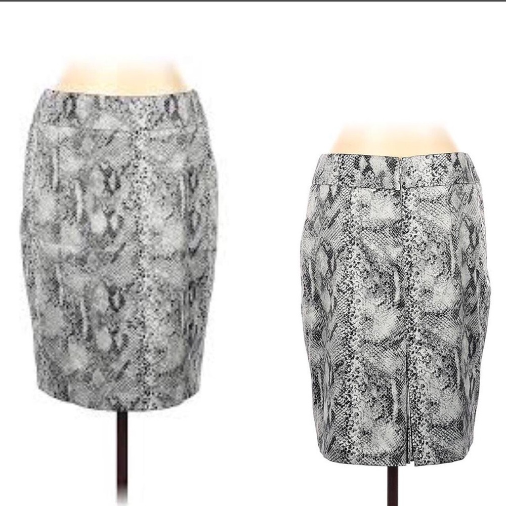 New York & Co Pencil Skirt Sz 16 Snakeskin Animal Print Straight Pleated Back